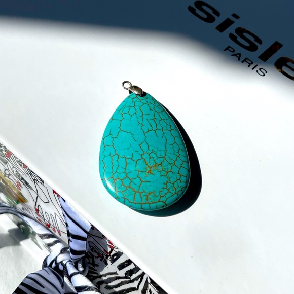 Turquoise Stone Pendant - Picture 3 of 5